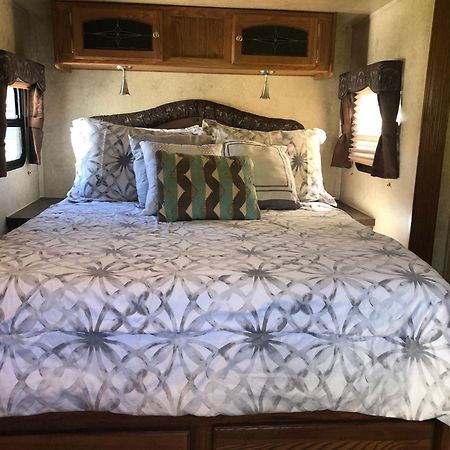 Route 6 Campground Gaines Bagian luar foto